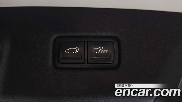 Kia Canival 2021 — photo 22