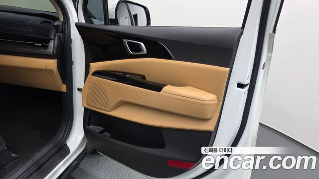 Kia Canival 2021 — photo 15