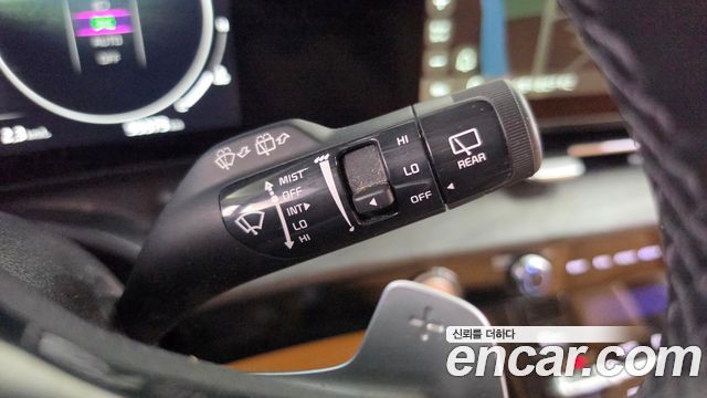 Kia Canival 2021 — photo 30