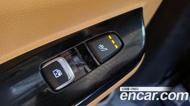 Kia Canival 2021 — photo 32