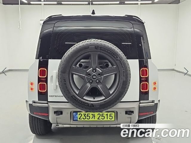Land Rover Defender 2025 — photo 3