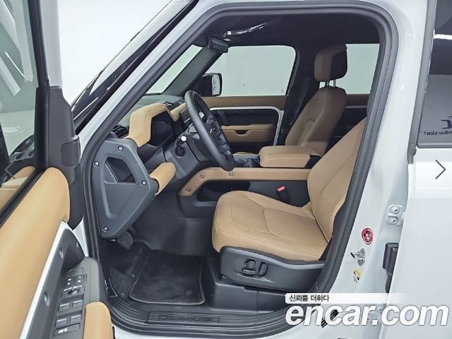 Land Rover Defender 2025 — photo 11