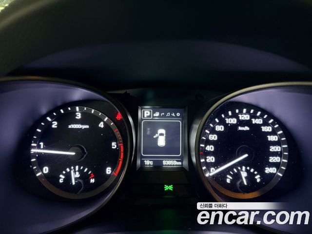 Hyundai Santafe 2018 — photo 8
