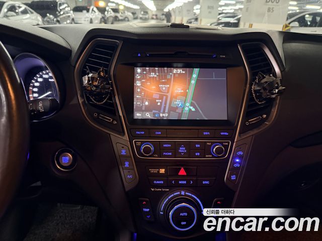 Hyundai Santafe 2018 — photo 12