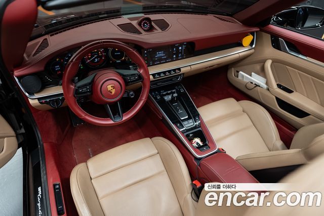 Porsche 911 2022 — photo 9