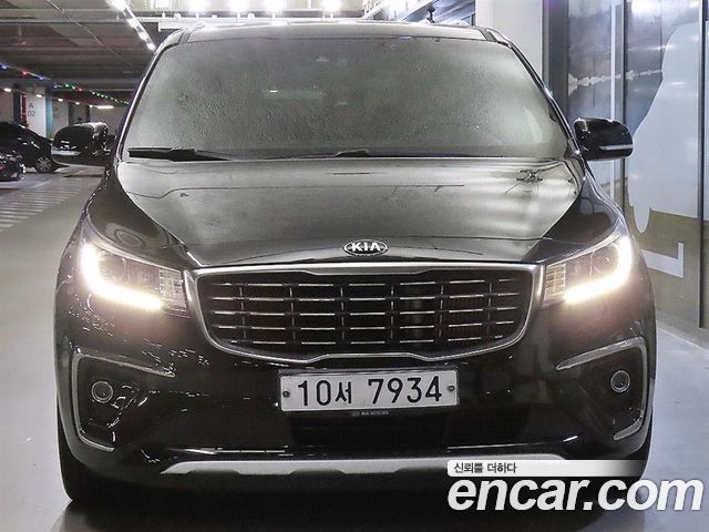 Kia Canival 2019 — photo 3