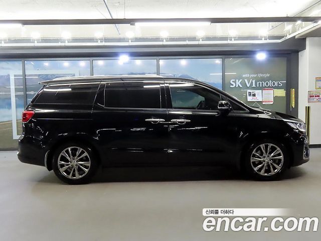 Kia Canival 2019 — photo 4