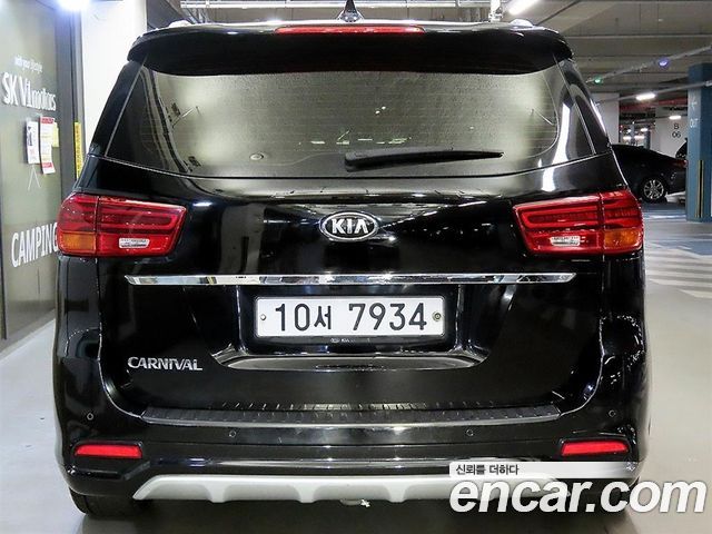 Kia Canival 2019 — photo 6