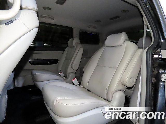 Kia Canival 2019 — photo 8