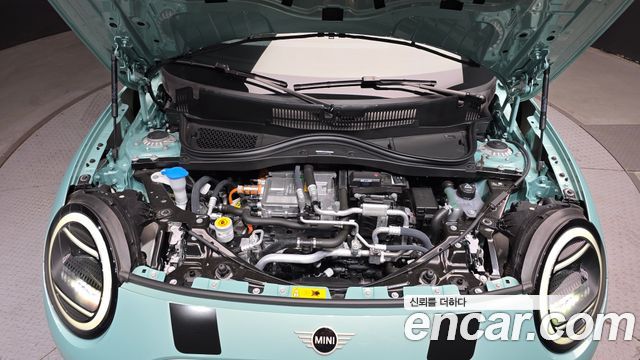 Mini Cooper 2024 — photo 6