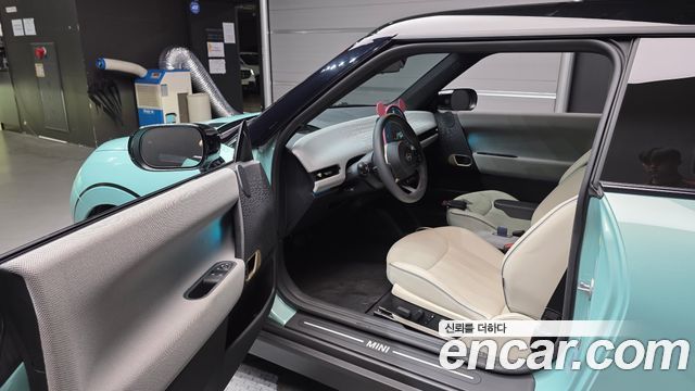 Mini Cooper 2024 — photo 13