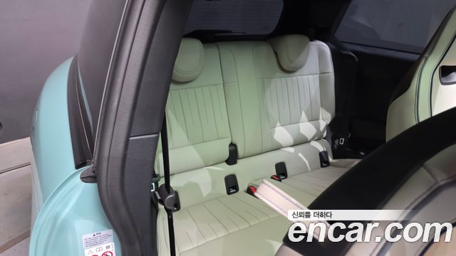Mini Cooper 2024 — photo 17