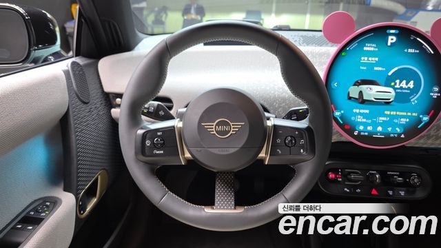 Mini Cooper 2024 — photo 18