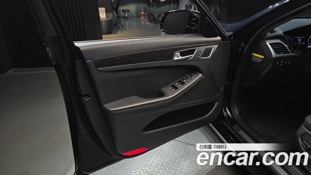 Genesis G80 2020 — photo 14