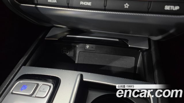 Genesis G80 2020 — photo 28