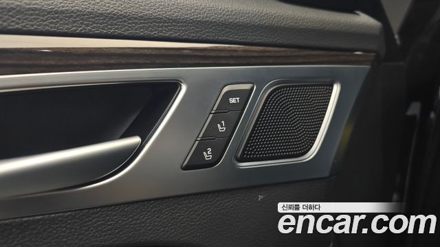 Genesis G80 2020 — photo 30