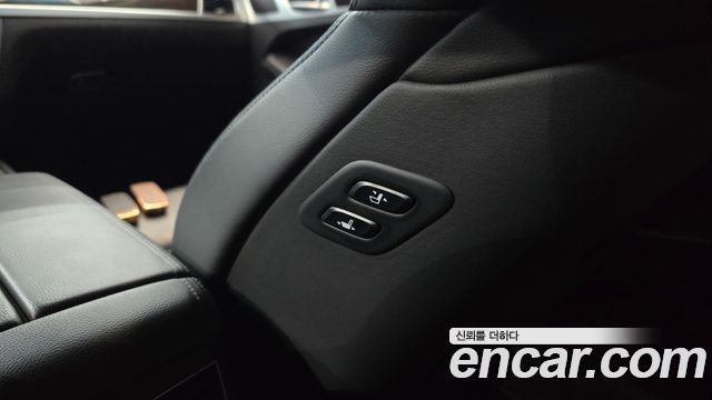 Genesis G80 2020 — photo 32