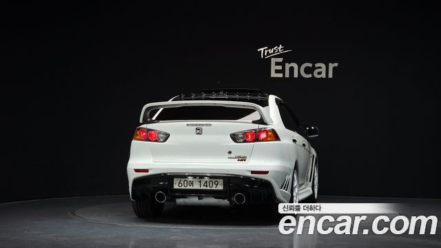 Mitsubishi Lancer Evolution 2012 — photo 4