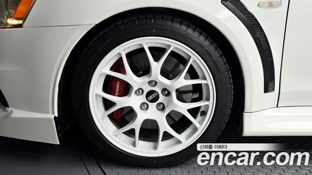 Mitsubishi Lancer Evolution 2012 — photo 5