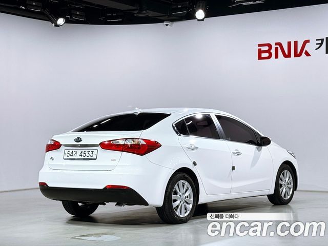 Kia K3 2013 — photo 2