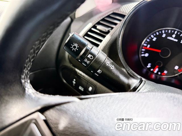 Kia K3 2013 — photo 7