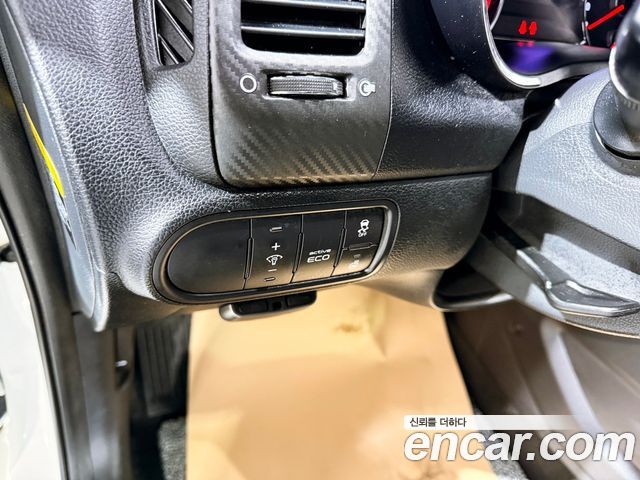 Kia K3 2013 — photo 9