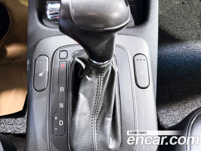 Kia K3 2013 — photo 10