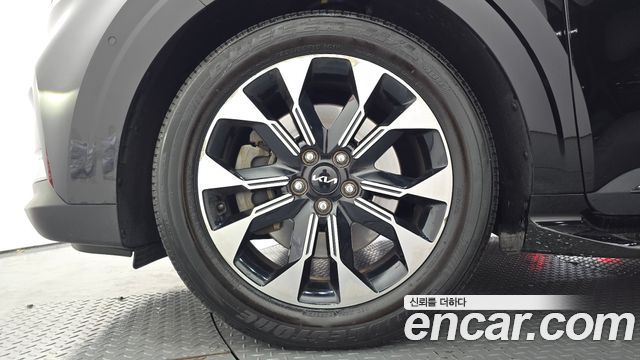 Kia Canival 2023 — photo 5
