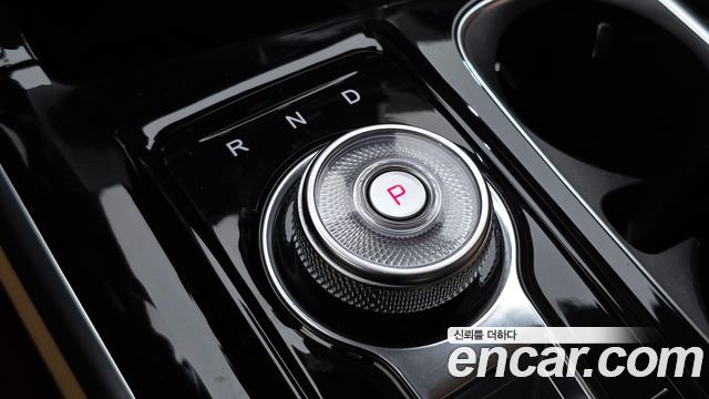 Kia Canival 2023 — photo 12