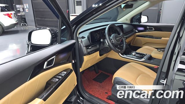 Kia Canival 2023 — photo 13