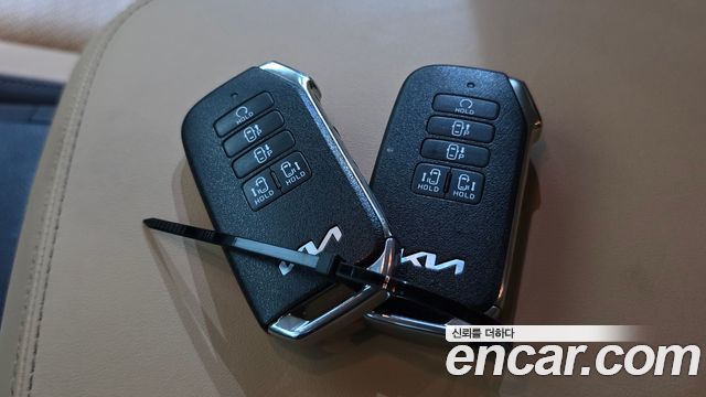 Kia Canival 2023 — photo 21