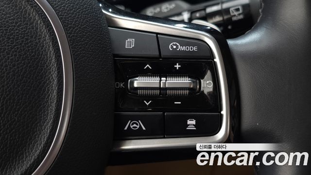 Kia Canival 2023 — photo 22