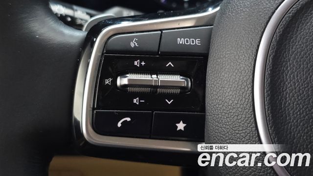 Kia Canival 2023 — photo 23