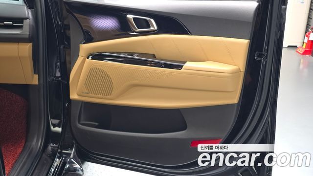 Kia Canival 2023 — photo 15