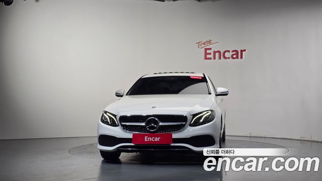 Mercedes-Benz E-Class 2019 — photo 3