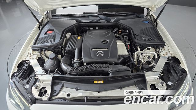 Mercedes-Benz E-Class 2019 — photo 6