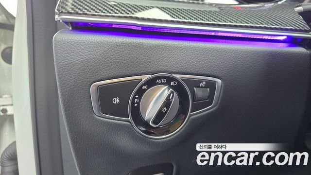 Mercedes-Benz E-Class 2019 — photo 27