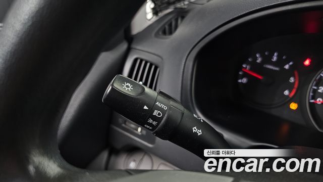 Hyundai Starex 2016 — photo 11