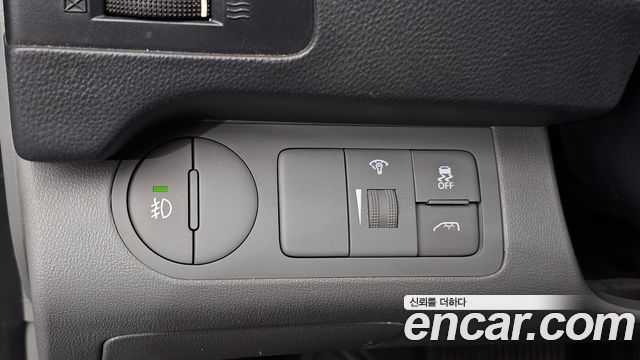 Hyundai Starex 2016 — photo 15