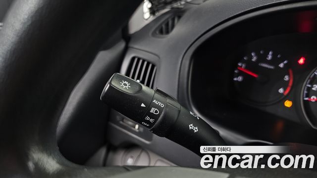 Hyundai Starex 2016 — photo 17