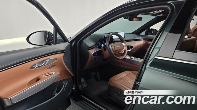 Genesis GV70 2021 — photo 13