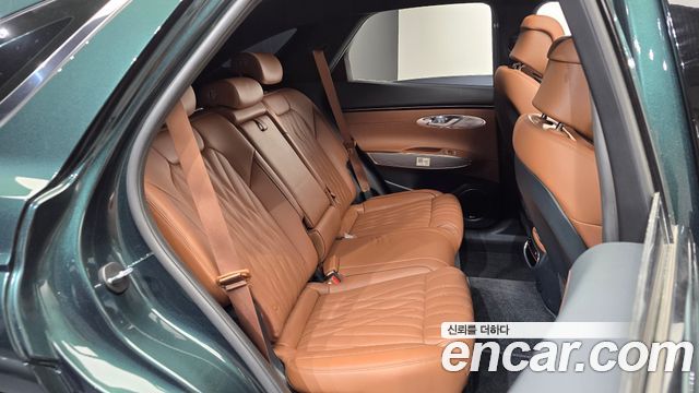 Genesis GV70 2021 — photo 17
