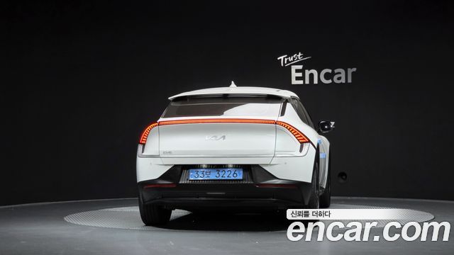 Kia EV6 2022 — photo 4
