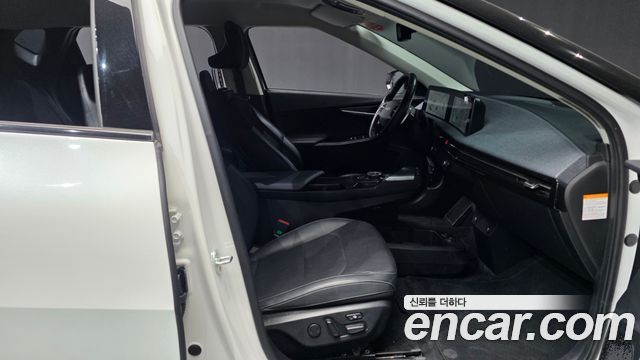 Kia EV6 2022 — photo 11