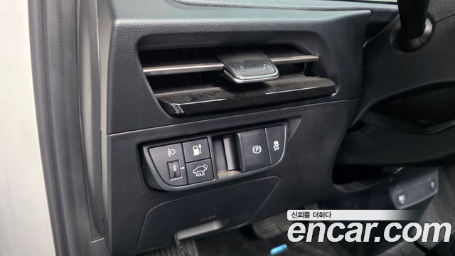 Kia EV6 2022 — photo 17
