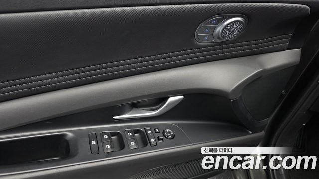 Hyundai AVANTE 2024 — photo 28