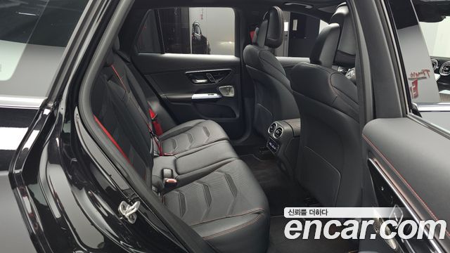 Mercedes-Benz GLC-Class 2026 — photo 18