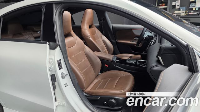 Mercedes-Benz CLA-Class 2022 — photo 16