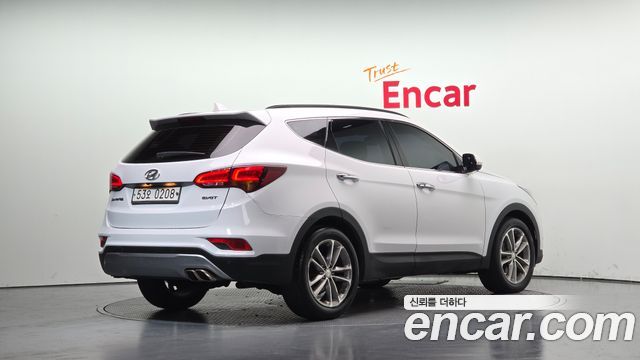 Hyundai Santafe 2016 — photo 2