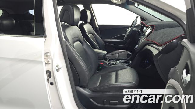 Hyundai Santafe 2016 — photo 12